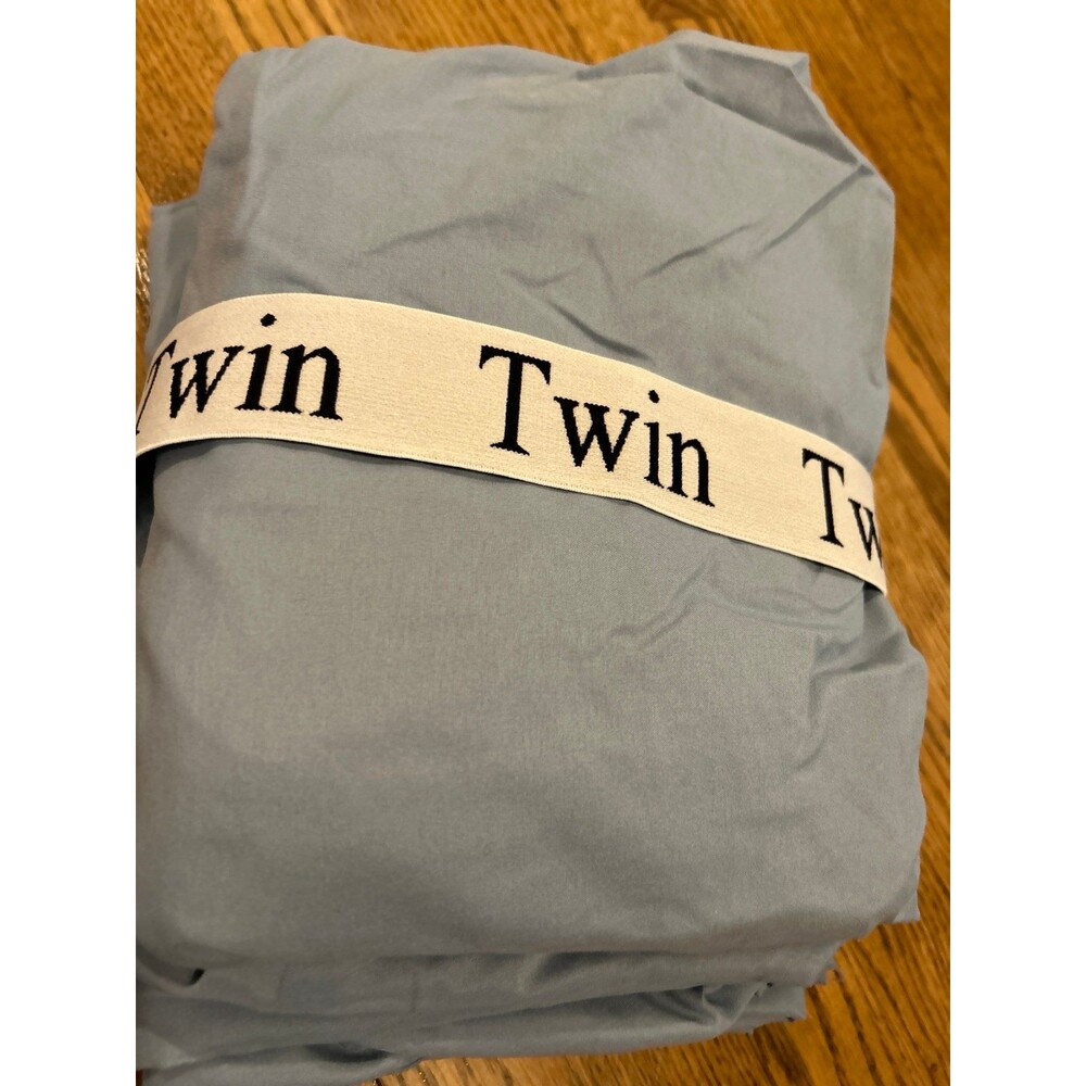 Twin Blue 3-Piece Sheet Set